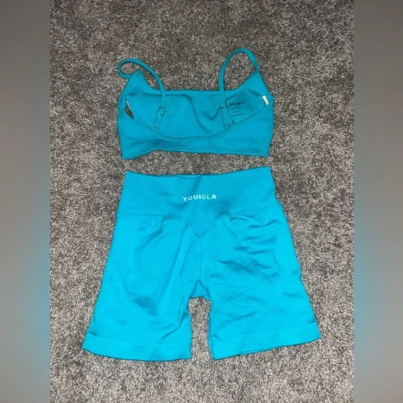 Youngla Workout Set - Picture 2 of 3